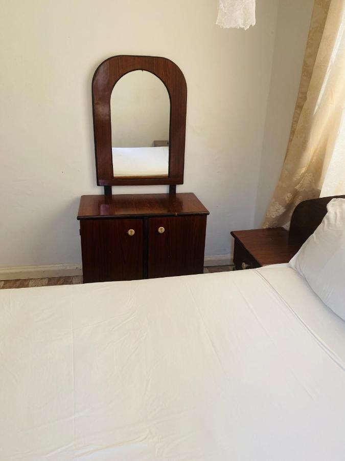 One World Village Guesthouse Bakau المظهر الخارجي الصورة