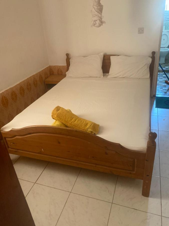 One World Village Guesthouse Bakau المظهر الخارجي الصورة