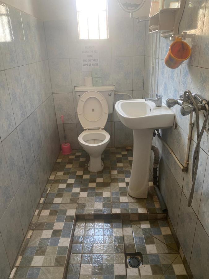 One World Village Guesthouse Bakau المظهر الخارجي الصورة